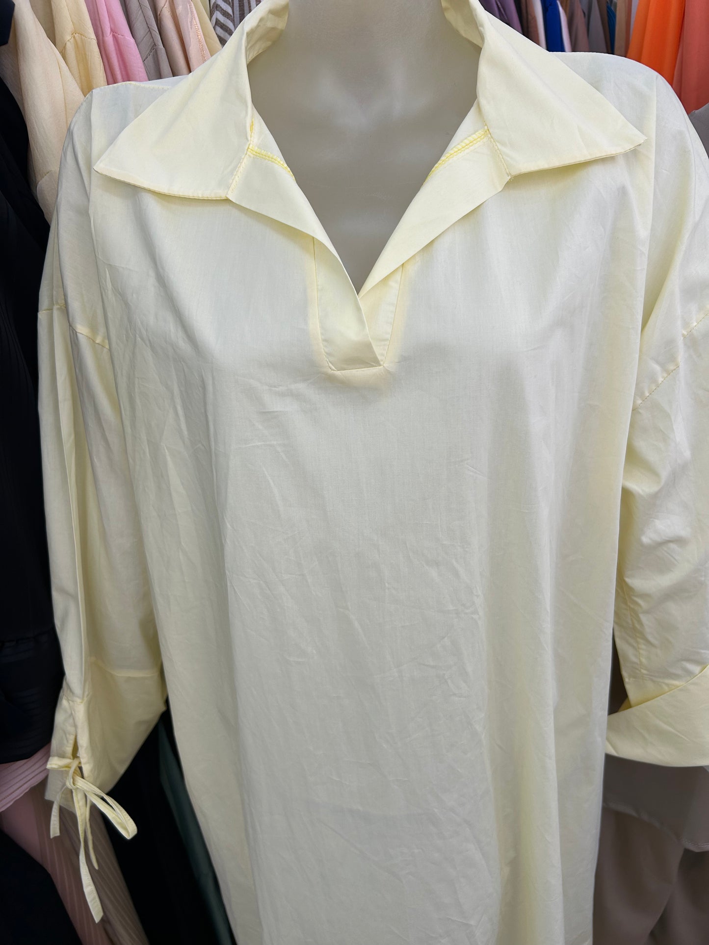 Robe longue effet chemise fluide à col ouvert