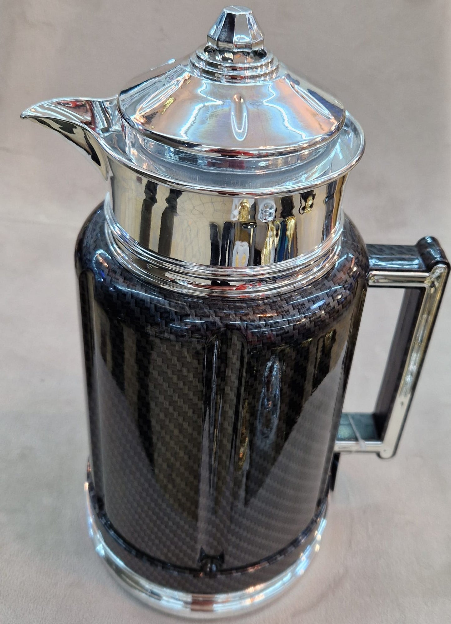 Thermos noir et argenté