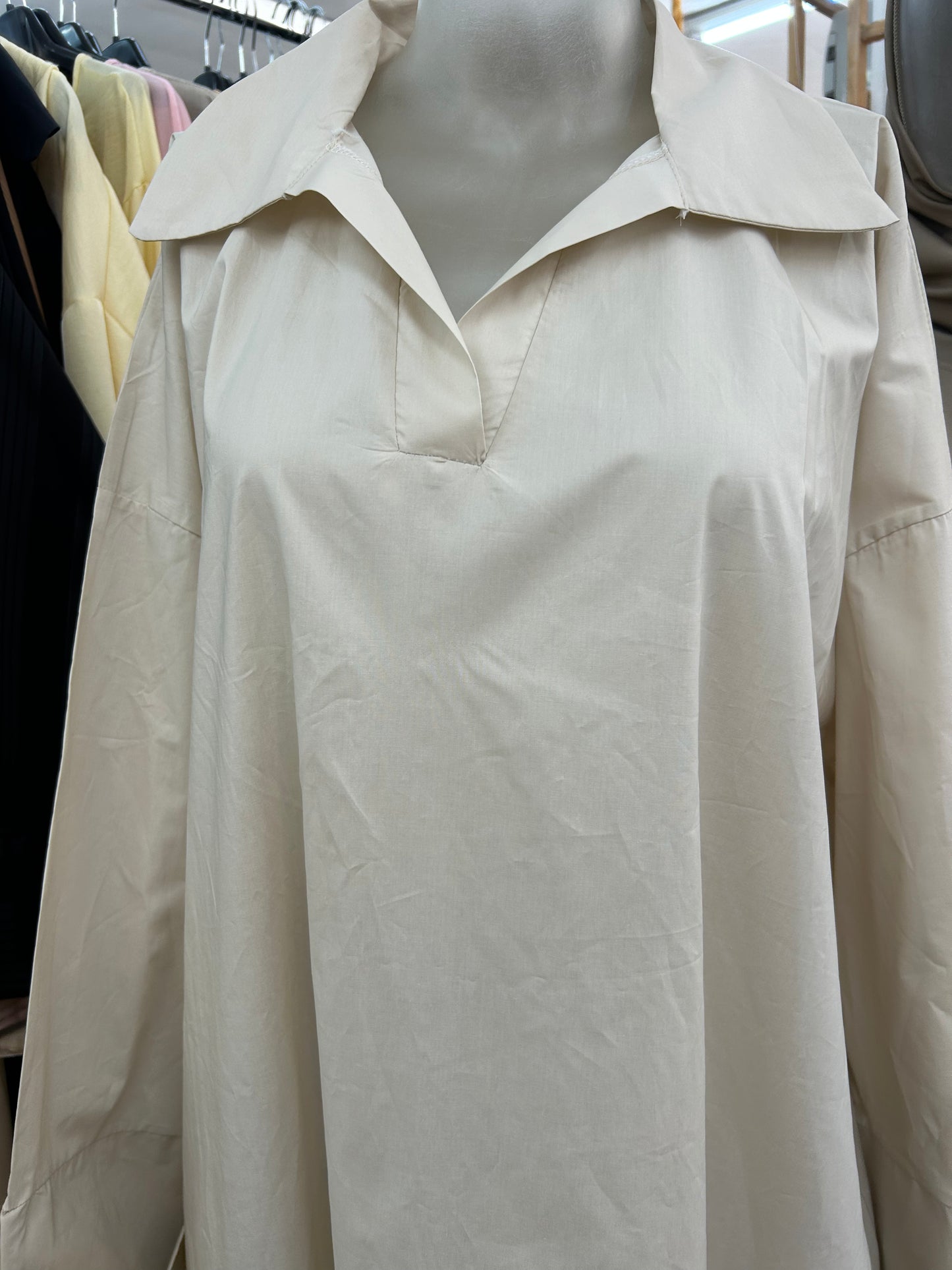 Robe longue effet chemise fluide à col ouvert